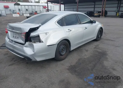 2016 Nissan Altima 2.5/2.5 S/2.5 Sl/2.5 Sr/2.5 Sv z USA, uszkodzony, nr VIN 1N4AL3AP0GN324920